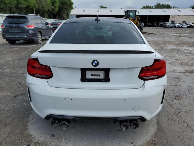 WBS1J5C51JVD36519 - 2018 BMW M2 WHITE photo 6