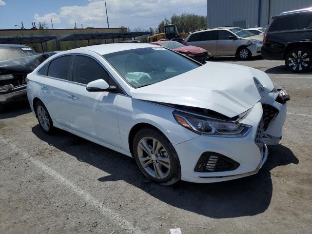 5NPE34AF9KH813107 - 2019 HYUNDAI SONATA LIMITED WHITE photo 4