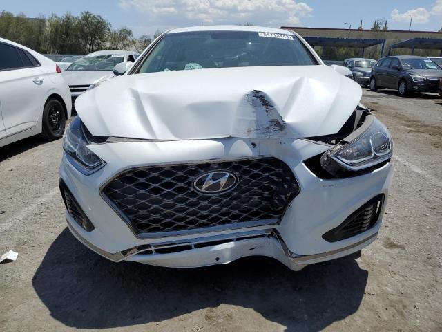 5NPE34AF9KH813107 - 2019 HYUNDAI SONATA LIMITED WHITE photo 5