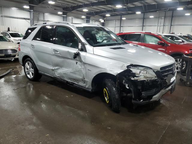 4JGDA5HB0CA044401 - 2012 MERCEDES-BENZ ML 350 4MATIC SILVER photo 4
