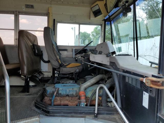 4DRBGAAR64A960846 - 2004 IC CORPORATION 3000 YELLOW photo 5