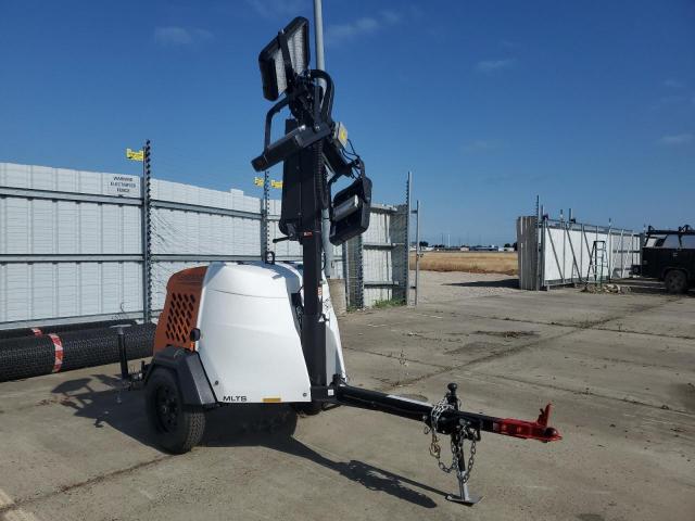 7FSBL1017NB951904 - 2022 UTILITY UTILITY WHITE photo 1