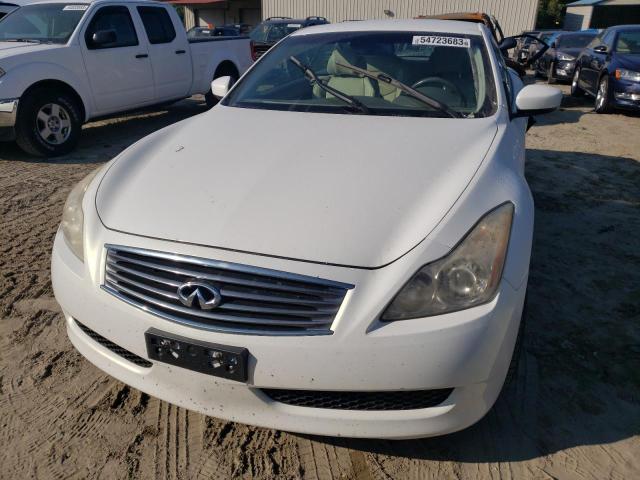 JNKCV66EX9M722472 - 2009 INFINITI G37 BASE WHITE photo 5