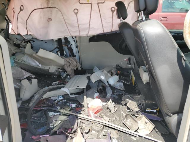 2A4RR8DG7BR704511 - 2011 CHRYSLER TOWN & COU TOURING L WHITE photo 11