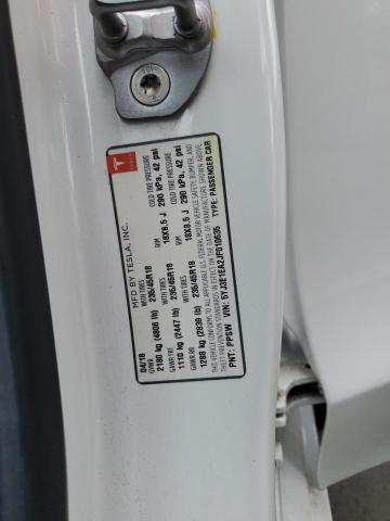 5YJ3E1EA2JF010635 - 2018 TESLA MODEL 3 WHITE photo 13