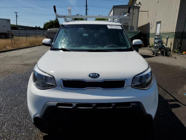 KNDJN2A22G7324506 - 2016 KIA SOUL WHITE photo 5