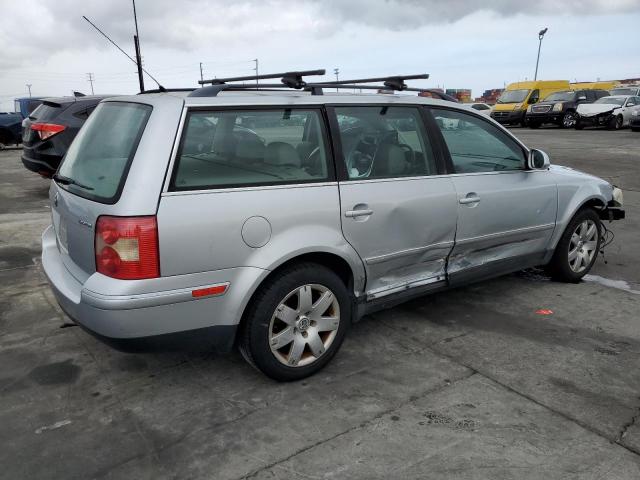 WVWDD63B75E138392 - 2005 VOLKSWAGEN PASSAT GLS 4MOTION SILVER photo 3