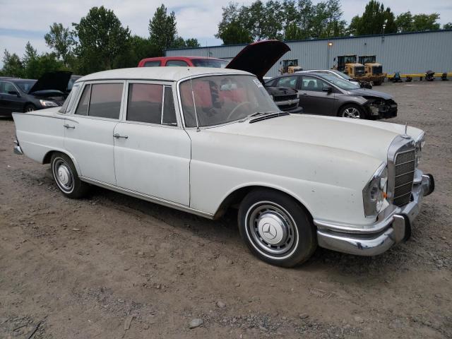 11101210156288 - 1965 MERCEDES-BENZ 220 S WHITE photo 4