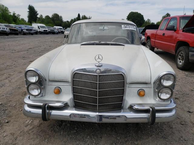 11101210156288 - 1965 MERCEDES-BENZ 220 S WHITE photo 5