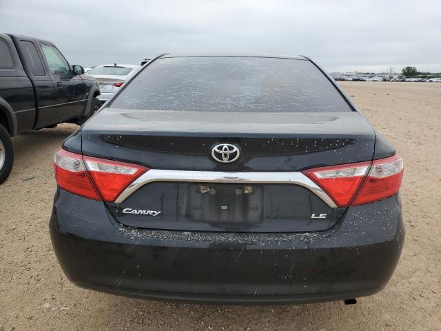 4T4BF1FK2GR527077 - 2016 TOYOTA CAMRY LE Schwarz Foto 6