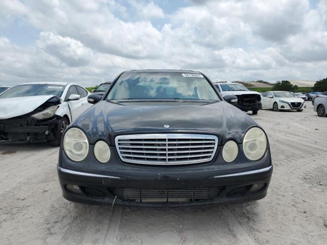 WDBUF26J96A982737 - 2006 MERCEDES-BENZ E 320 CDI BLACK photo 5