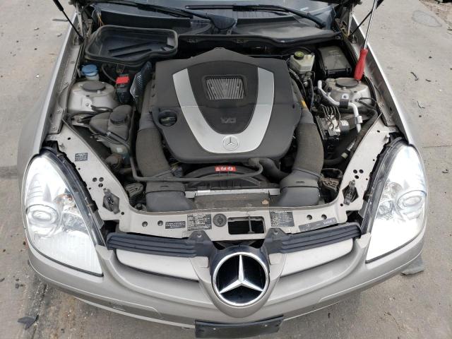 WDBWK56F06F083415 - 2006 MERCEDES-BENZ SLK 350 SILVER photo 11