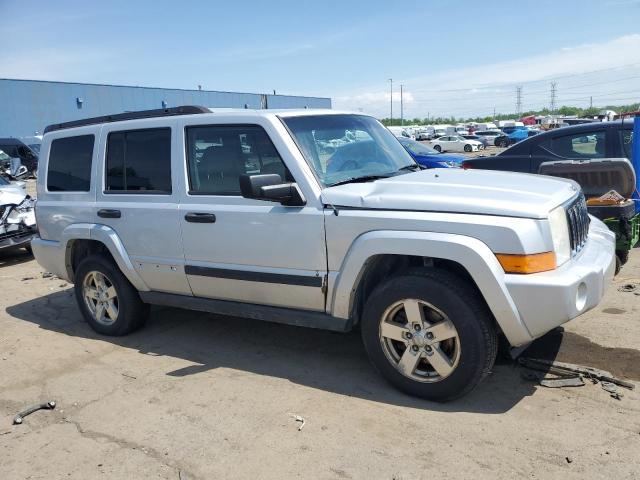 1J8HG48NX6C129773 - 2006 JEEP COMMANDER 银色 照片 4