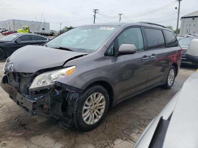 2012 TOYOTA SIENNA XLE, 