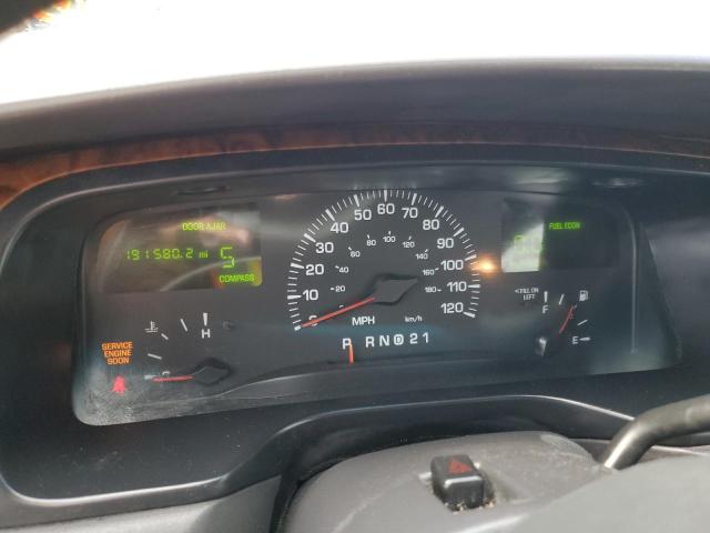 1LNHM81W11Y647756 - 2001 LINCOLN TOWN CAR EXECUTIVE Schwarz Foto 9