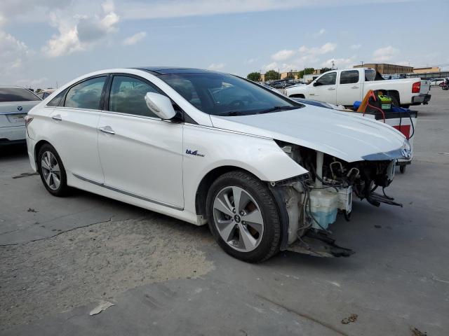 KMHEC4A46CA044276 - 2012 HYUNDAI SONATA HYBRID WHITE photo 4