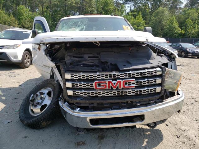 1GT424C86EF135184 - 2014 GMC SIERRA K3500 SLT WHITE photo 5