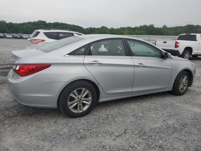 5NPEB4AC8CH313692 - 2012 HYUNDAI SONATA GLS SILVER photo 3