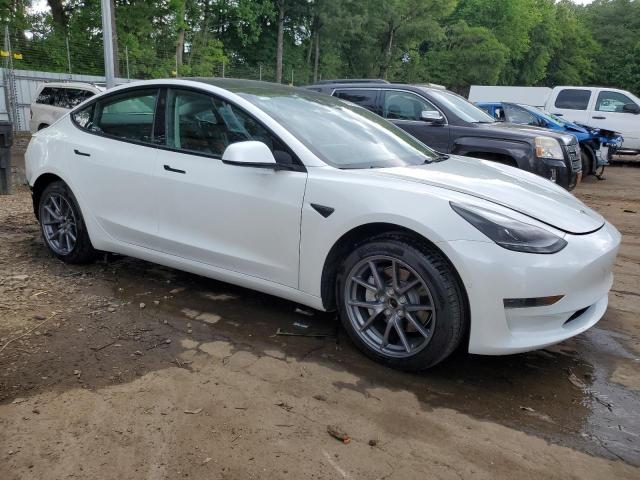 5YJ3E1EA7NF302061 - 2022 TESLA MODEL 3 WHITE photo 4