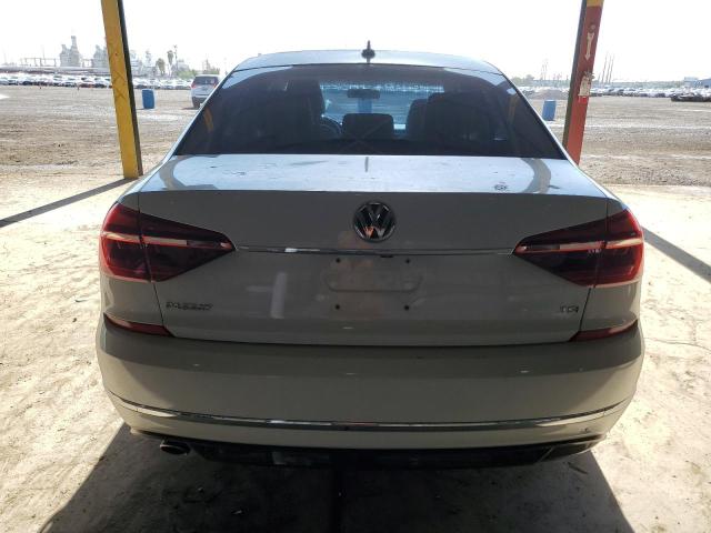 1VWDT7A38HC058889 - 2017 VOLKSWAGEN PASSAT R-LINE თეთრი ფოტო 6