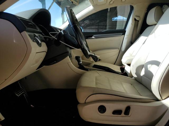 1VWDT7A38HC058889 - 2017 VOLKSWAGEN PASSAT R-LINE თეთრი ფოტო 7