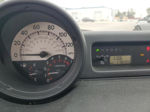 JTLKT324350215711 - 2005 SCION XB XB 银色 照片 9