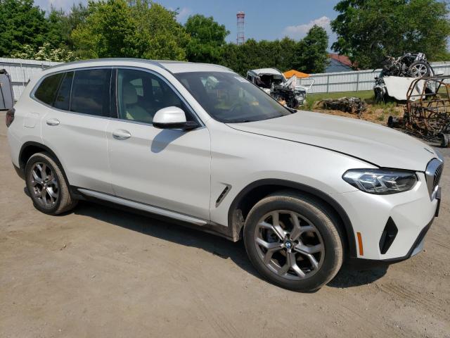 5UX53DP01N9M83638 - 2022 BMW X3 XDRIVE30I WHITE photo 4