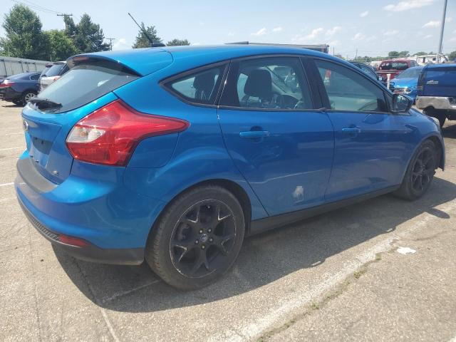 1FAHP3K25CL329610 - 2012 FORD FOCUS SE BLUE photo 3