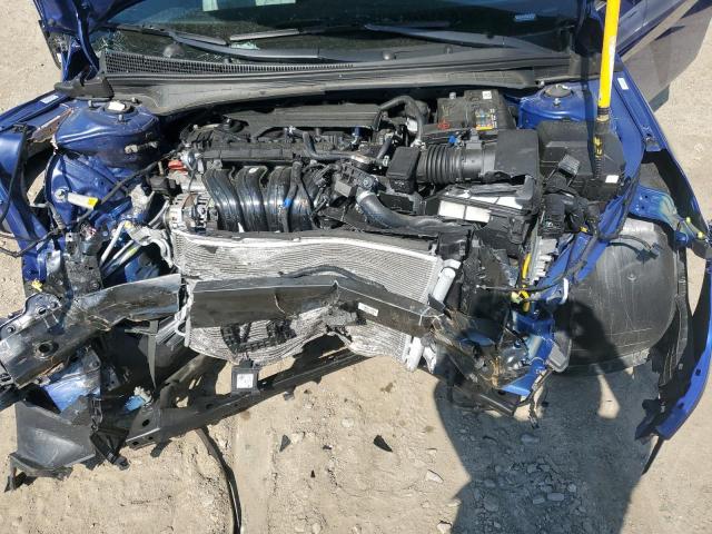 KMHLP4AG4NU303743 - 2022 HYUNDAI ELANTRA LIMITED BLUE photo 11