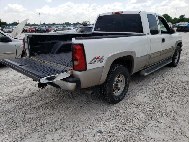 1GCGK29U54Z148124 - 2004 CHEVROLET SILVERADO K2500 WHITE photo 3