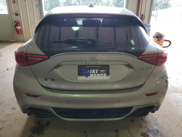 SJKCH5CP1HA024483 - 2017 INFINITI QX30 BASE SILVER photo 6