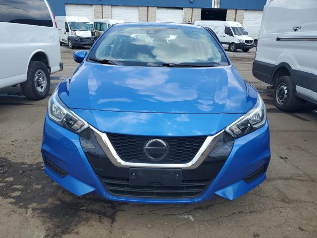 3N1CN8EV7ML813509 - 2021 NISSAN VERSA SV BLUE photo 5