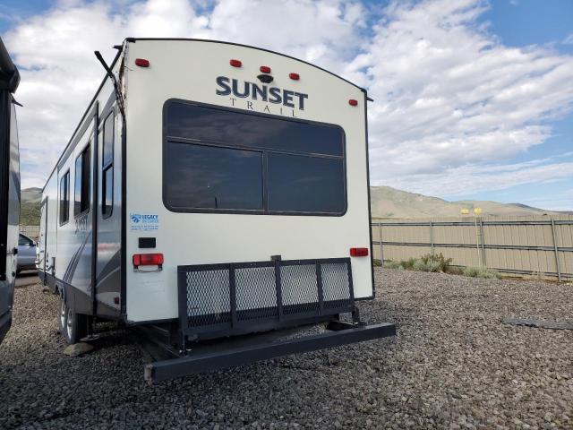 4YDT33S25J5351640 - 2018 KEYSTONE SUNSET TRL WHITE photo 3