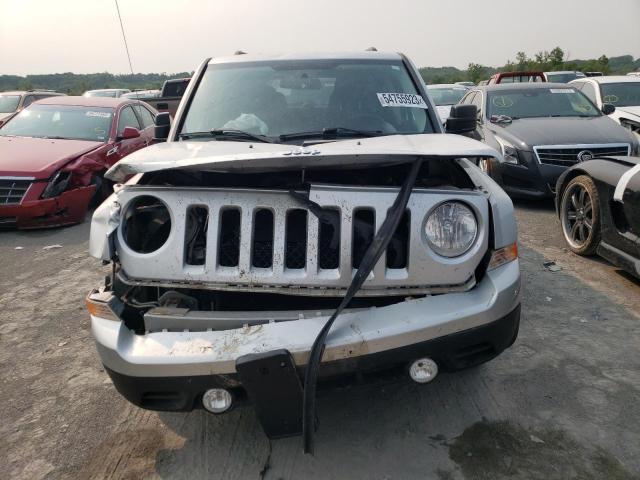 1C4NJPFB2DD122278 - 2013 JEEP PATRIOT LATITUDE SILVER photo 5