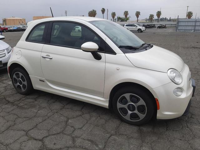 3C3CFFGE2DT740372 - 2013 FIAT 500 ELECTRIC WHITE photo 4