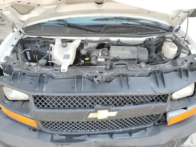 1GCWGAFF3G1117647 - 2016 CHEVROLET EXPRESS G2 WHITE photo 12