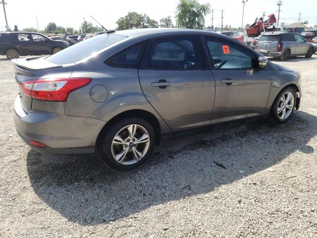 1FAHP3F21CL244113 - 2012 FORD FOCUS SE GRAY photo 3