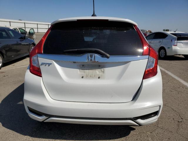 3HGGK5H8XJM735133 - 2018 HONDA FIT EX WHITE photo 6