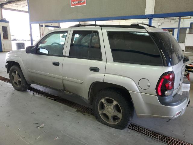 1GNDT13SX82177092 - 2008 CHEVROLET TRAILBLAZE LS SILVER photo 2