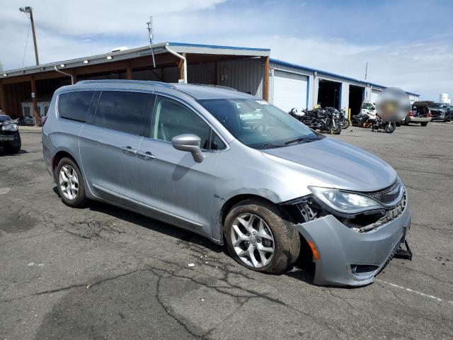 2C4RC1BG7JR311964 - 2018 CHRYSLER PACIFICA TOURING L SILVER photo 4
