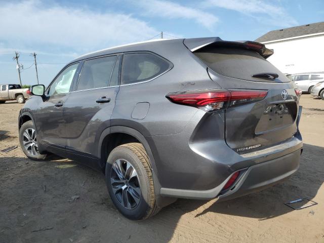 5TDGZRBH4NS166067 - 2022 TOYOTA HIGHLANDER XLE GRAY photo 2