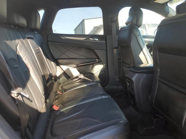 5LMCJ2C9XHUL09312 - 2017 LINCOLN MKC SELECT Արծաթագույն լուսանկար 11