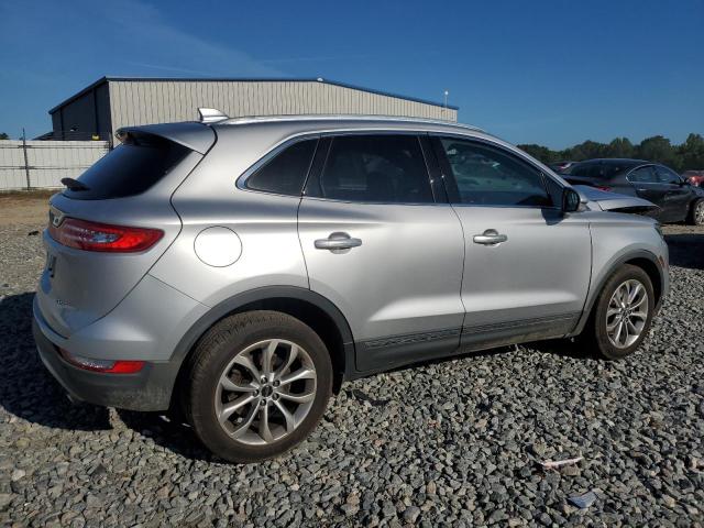 5LMCJ2C9XHUL09312 - 2017 LINCOLN MKC SELECT Արծաթագույն լուսանկար 3