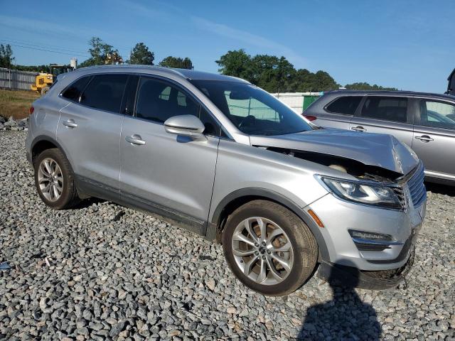 5LMCJ2C9XHUL09312 - 2017 LINCOLN MKC SELECT Արծաթագույն լուսանկար 4