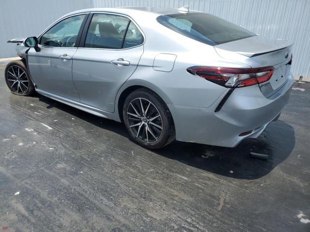 4T1G11AK2RU887250 - 2024 TOYOTA CAMRY SE NIGHT SHADE SILVER photo 2