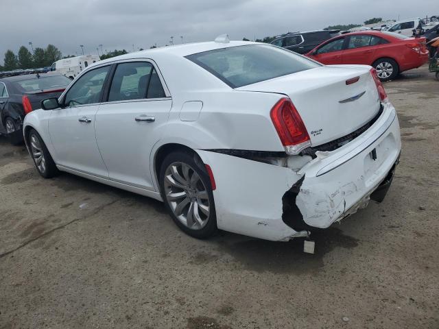 2C3CCAEG0JH243440 - 2018 CHRYSLER 300 LIMITED WHITE photo 2