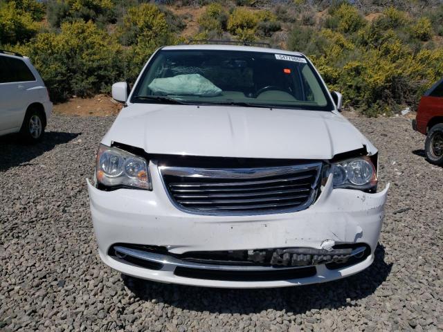 2C4RC1BG6GR103941 - 2016 CHRYSLER TOWN & COU TOURING WHITE photo 5