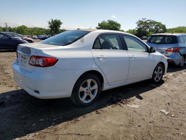 5YFBU4EE6DP126075 - 2013 TOYOTA COROLLA BASE WHITE photo 3