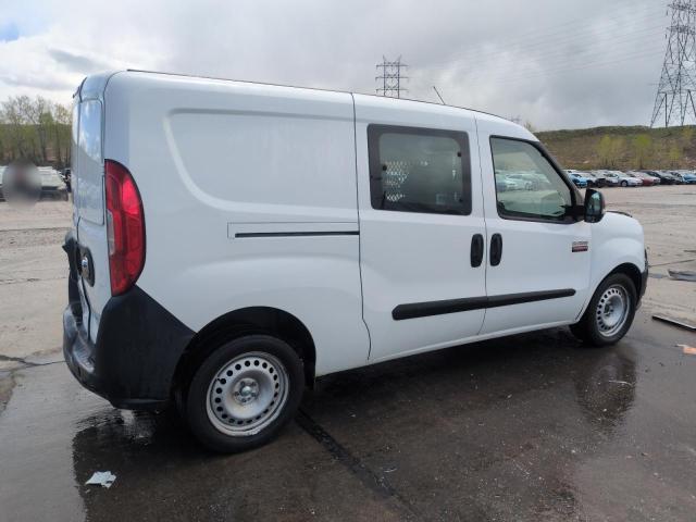 ZFBERFAT3G6C46058 - 2016 RAM PROMASTER WHITE photo 3