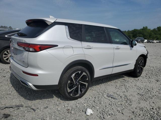 JA4J3UA82NZ088506 - 2022 MITSUBISHI OUTLANDER SE WHITE photo 3